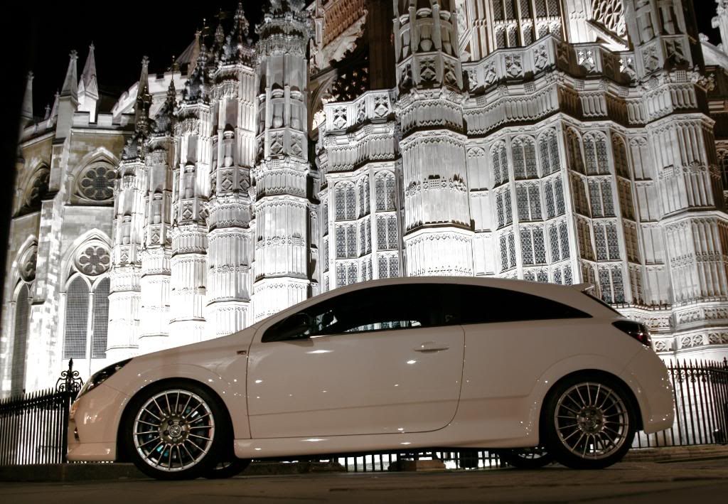 Are white cars a rewarding detail? Detailing World Forum